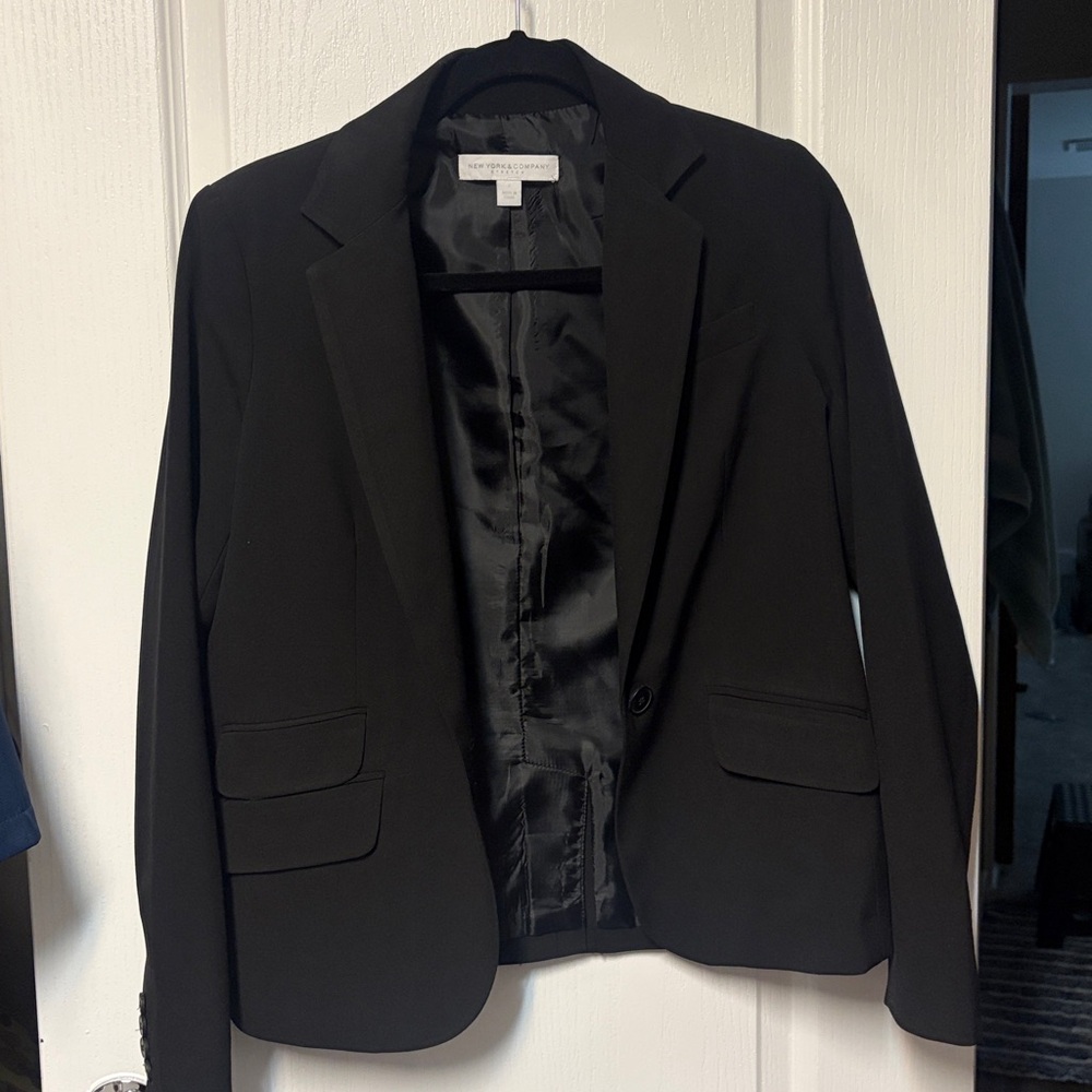 New York & Company Black Pantsuit - Picture 4 of 5
